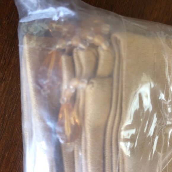 WATERFORD Linens Shanghai Gold Leaf Beaded Napkins 4 - Picture 16 of 16